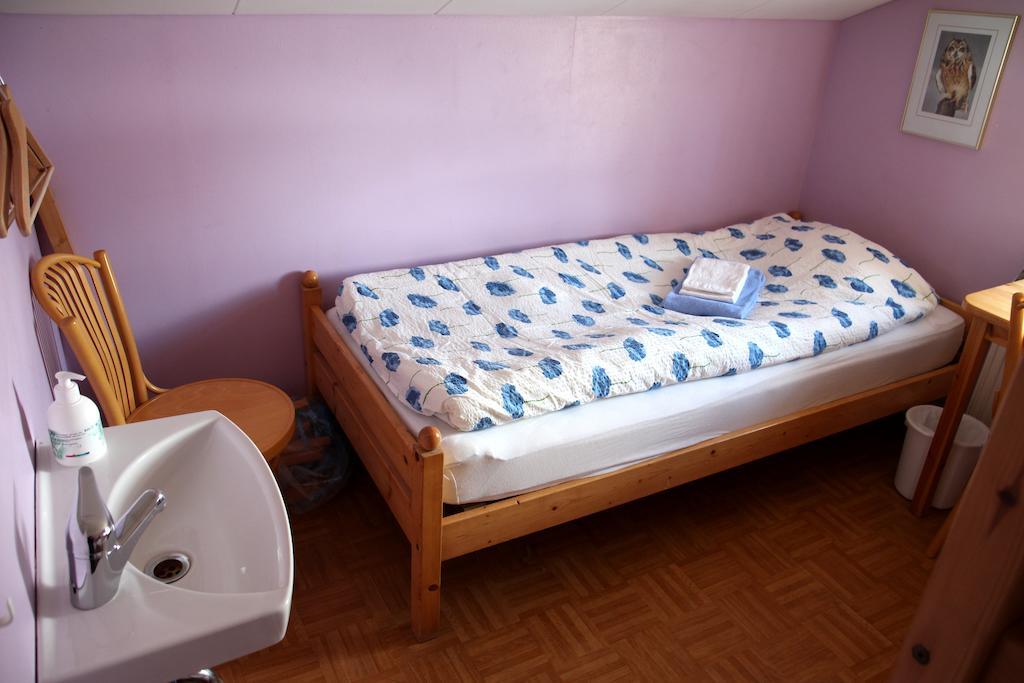 Korpudalur Hi Hostel Flateyri Rum bild