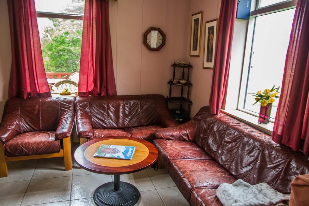 Korpudalur Hi Hostel Flateyri Exteriör bild
