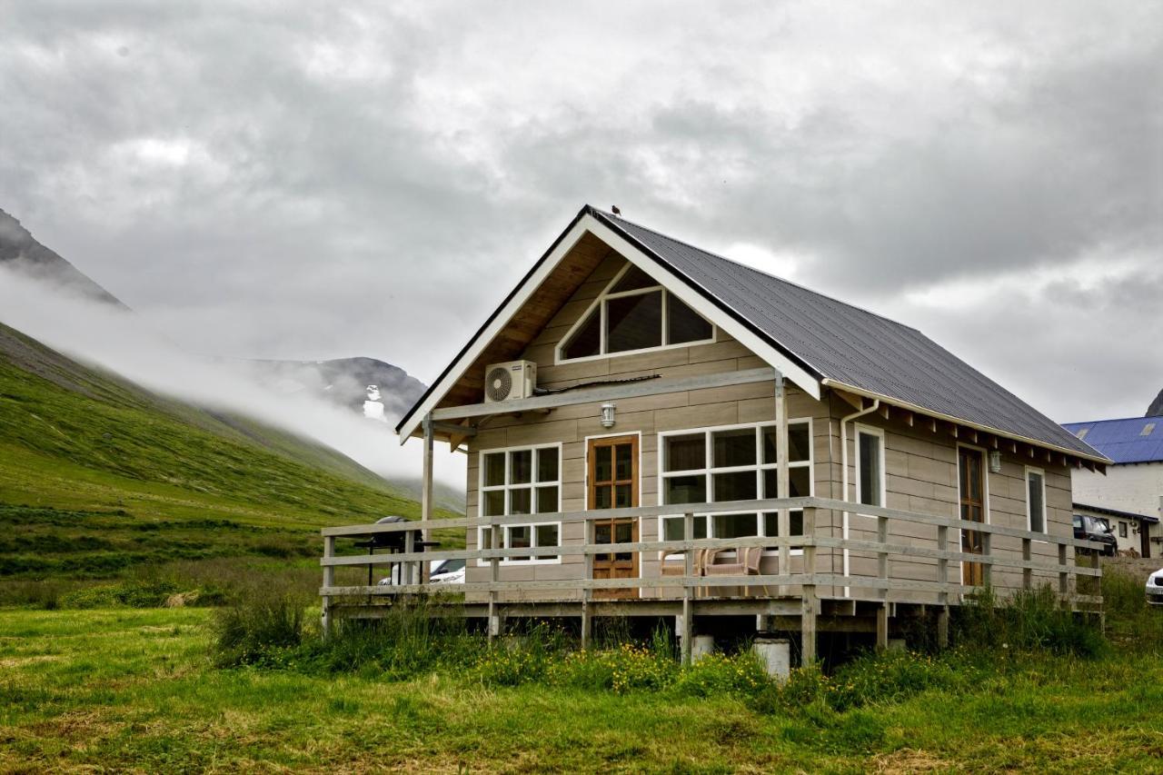 Korpudalur Hi Hostel Flateyri Exteriör bild